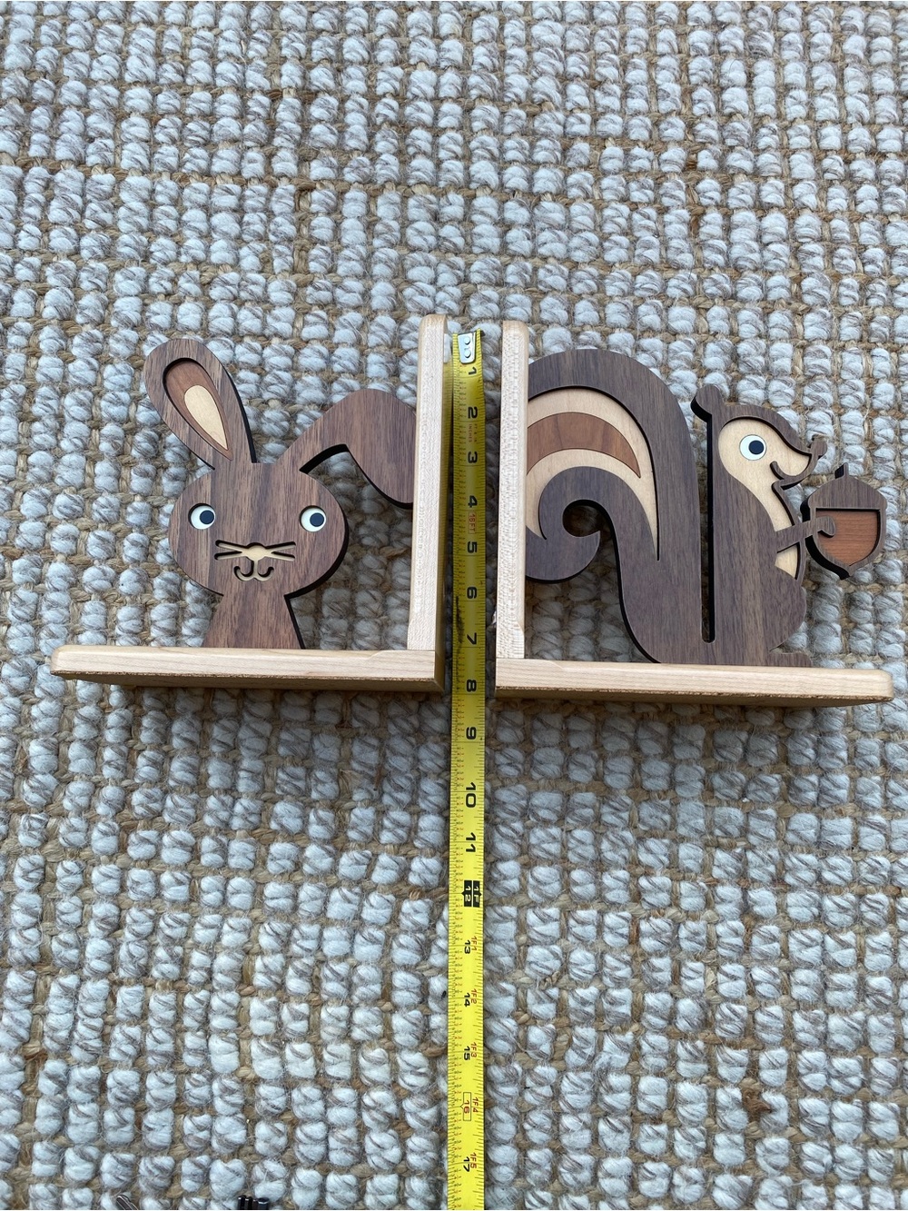 Wooden Animal Shelf Divider - Brown Bunny & Squirrel